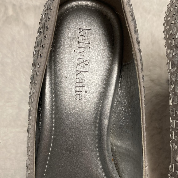 Kelly and Katie Crystal Embellished heels - Picture 6 of 8